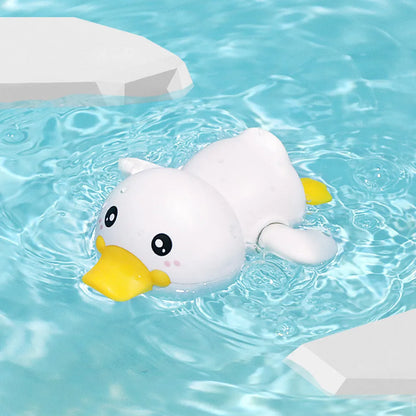 Wind-Up Baby Bath Toy – Fun & Safe Floating Duck for Happy Bath Time! 🛁✨